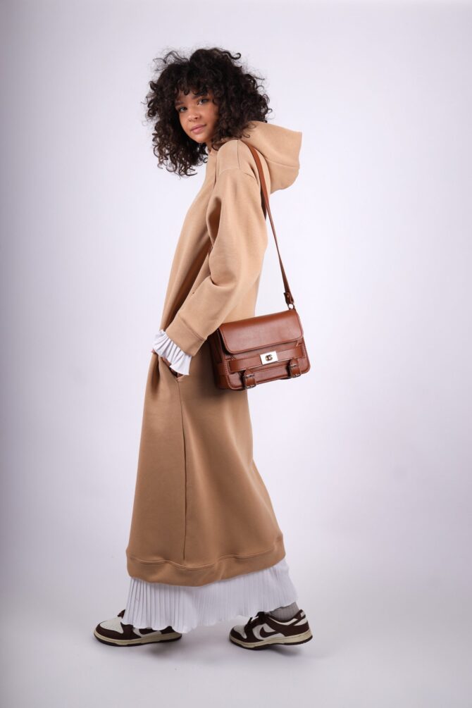 Emmy - Image 12