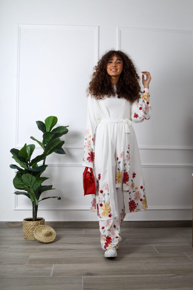 Amaira - Image 11