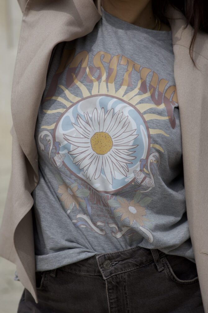 HI T-shirt - Image 6