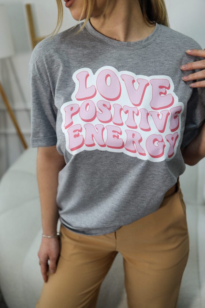 HI T-shirt - Image 32