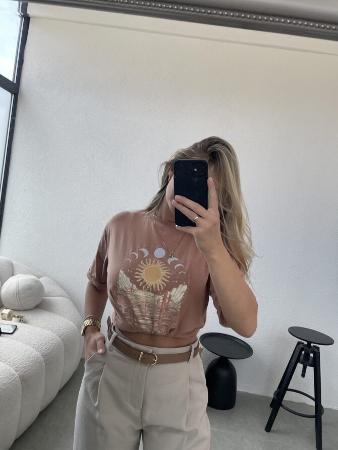 HI T-shirt - Image 2