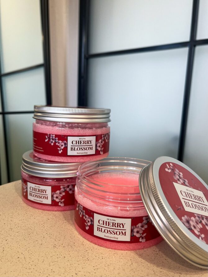 Cherry blossom piling za tijelo