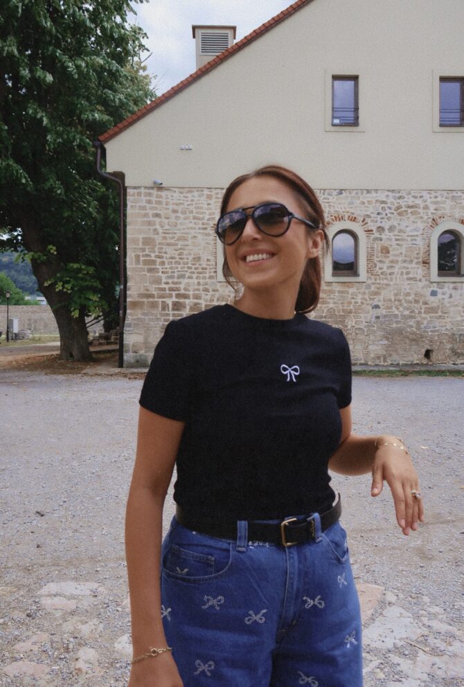 HI Signature Tee - Image 13